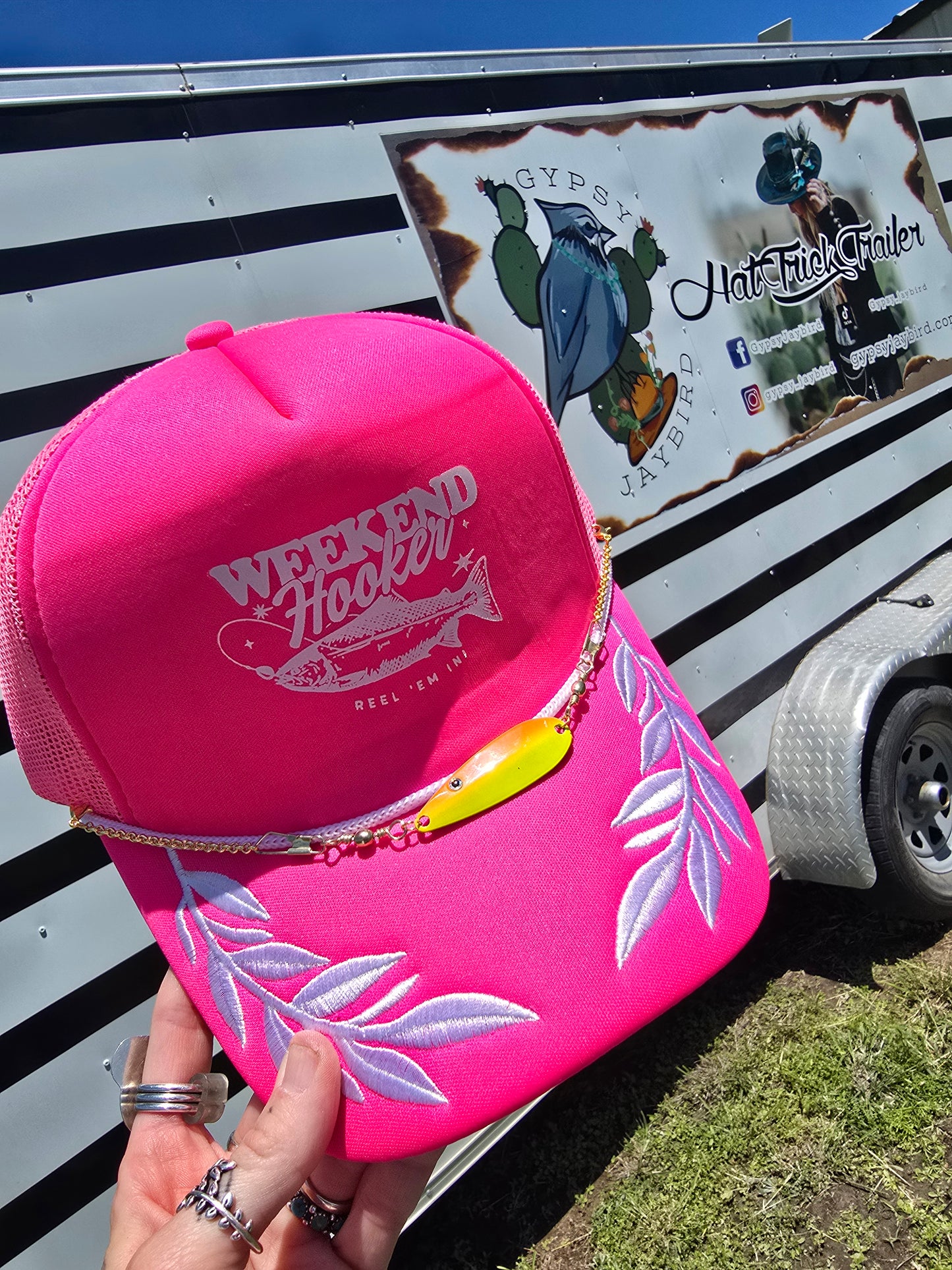 Weekend Hooker Cap & Chain