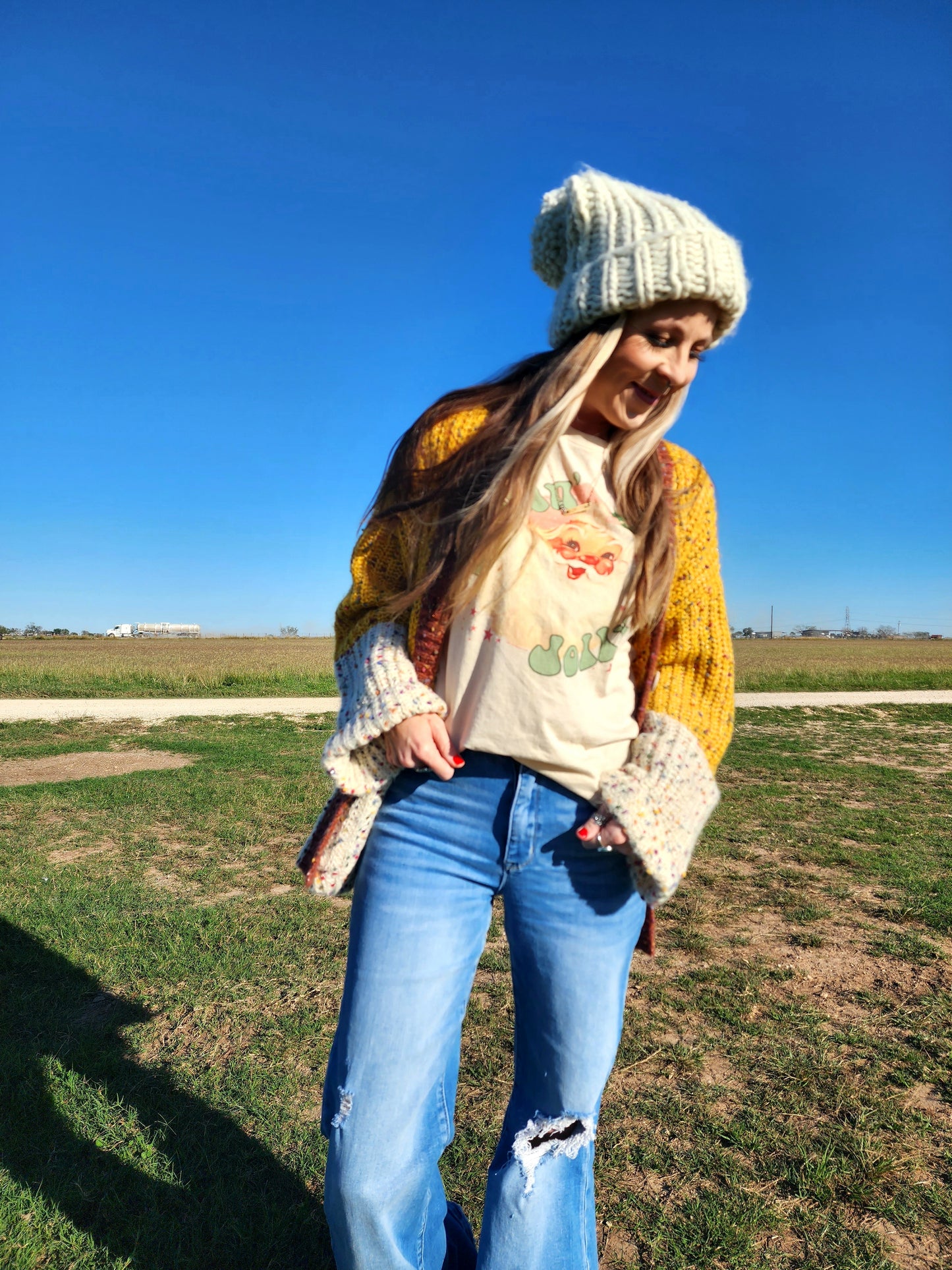 The "Feelin' Jolly" Tee