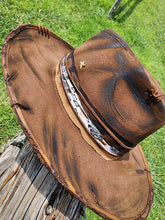 Load image into Gallery viewer, The &quot;ZZ Top&quot; Lid
