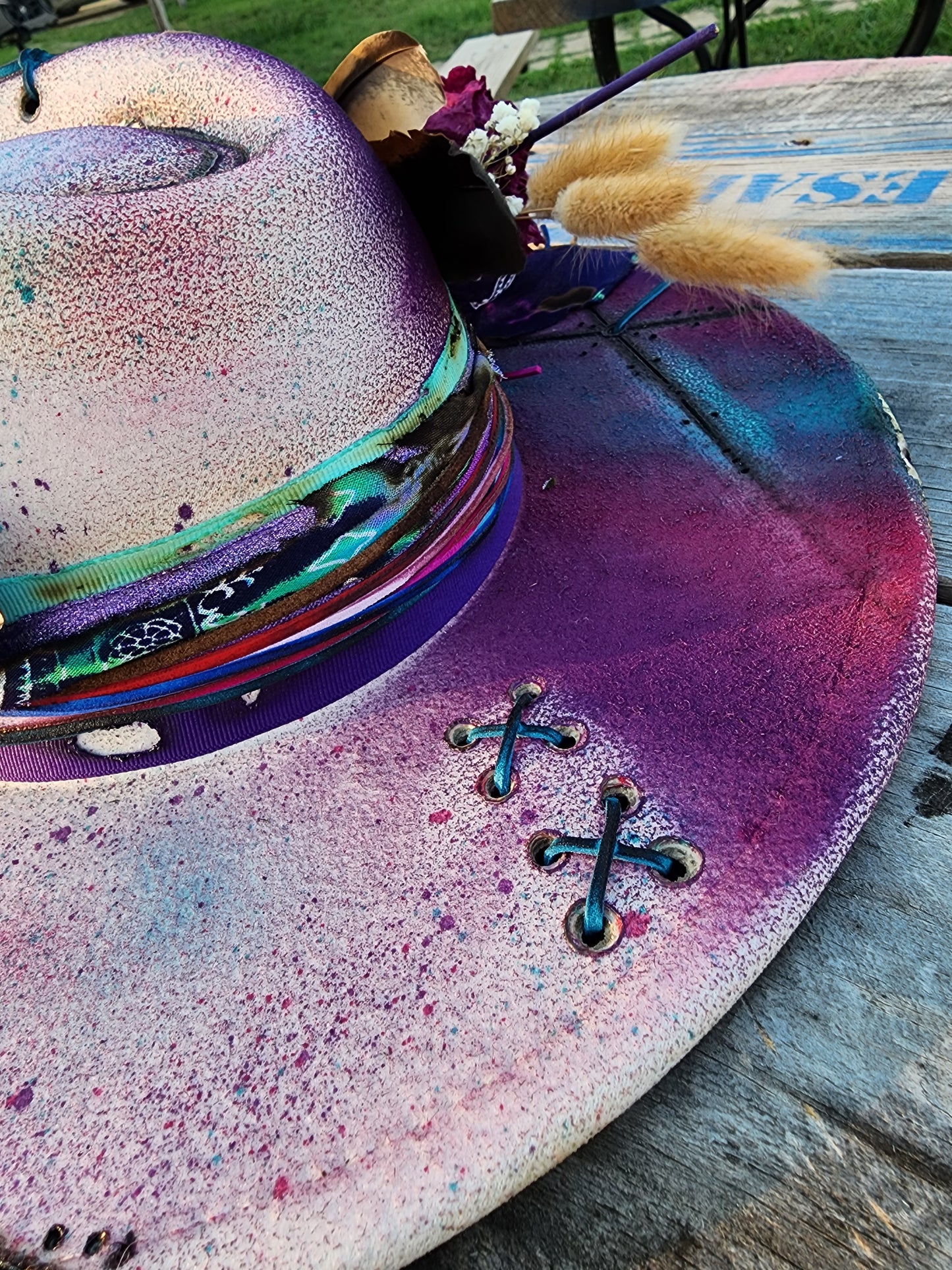 The "Hippies & Cowboys" Lid