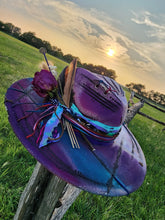 Load image into Gallery viewer, The &quot;Hippies &amp; Cowboys&quot; Lid
