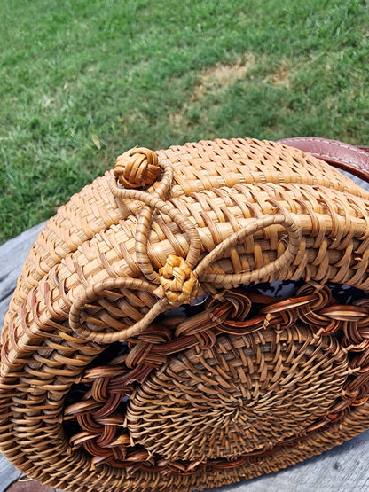 The "Wave on Wave" Raffia bag