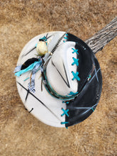 Load image into Gallery viewer, The &quot;Favor&quot; Lid
