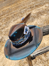 Load image into Gallery viewer, The &quot;Sisters of the Moon&quot; Lid
