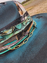 Load image into Gallery viewer, The &quot;Make Me Smile&quot; Lid
