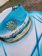 Load image into Gallery viewer, The &quot;Blue Eyes&quot; Lid
