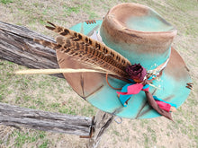 Load image into Gallery viewer, The &quot;Girl in Pieces&quot; Lid
