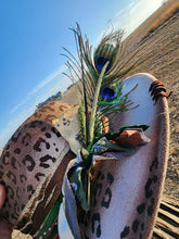 Load image into Gallery viewer, The &quot;Hollywood&quot; Lid
