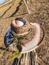 Load image into Gallery viewer, The &quot;Hollywood&quot; Lid
