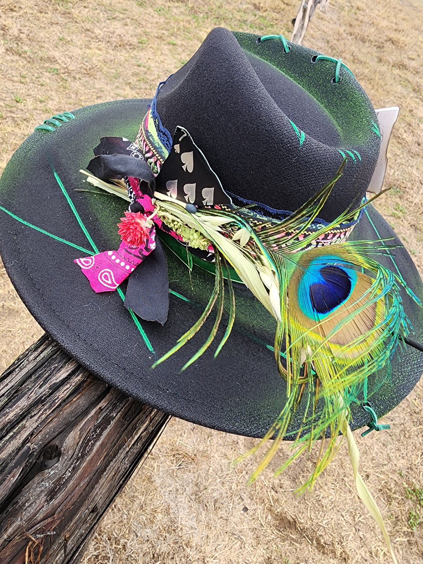 The "Callin' to Yuh" Lid