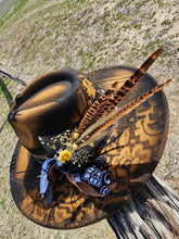 Load image into Gallery viewer, The &quot;Reaching for Ya&quot; Lid
