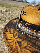 Load image into Gallery viewer, The &quot;Reaching for Ya&quot; Lid
