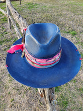 Load image into Gallery viewer, The &quot;Change&quot; Lid
