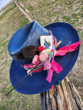 Load image into Gallery viewer, The &quot;Change&quot; Lid
