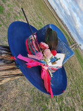 Load image into Gallery viewer, The &quot;Change&quot; Lid
