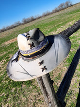 Load image into Gallery viewer, The &quot;Hands&quot; Lid
