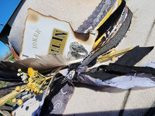 Load image into Gallery viewer, The &quot;Hands&quot; Lid
