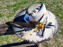 Load image into Gallery viewer, The &quot;Hands&quot; Lid
