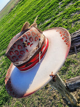 Load image into Gallery viewer, The &quot;Love&#39;s Rende-vouz&quot; Lid
