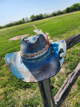 Load image into Gallery viewer, H. Williams Duo order
