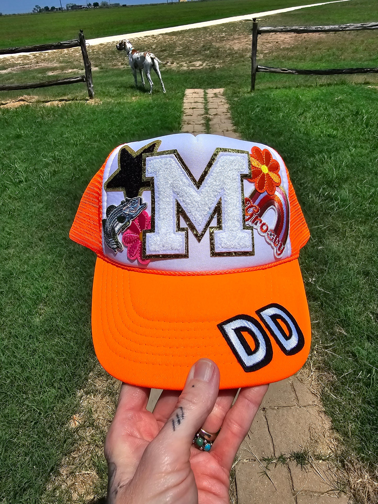 Amy R caps