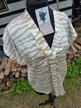 Load image into Gallery viewer, Cream &amp; Taupe Tiger striped top
