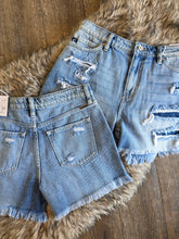 Load image into Gallery viewer, Light Wash KanCan DeNiM Shorts
