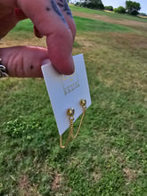 Load image into Gallery viewer, Dainty stud &amp; chain earrings
