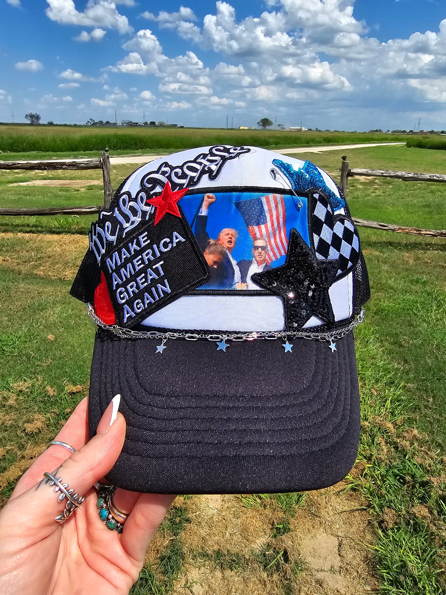 Twin Trump Caps