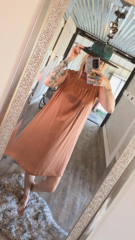 Simply Elegant Sleevless Dress