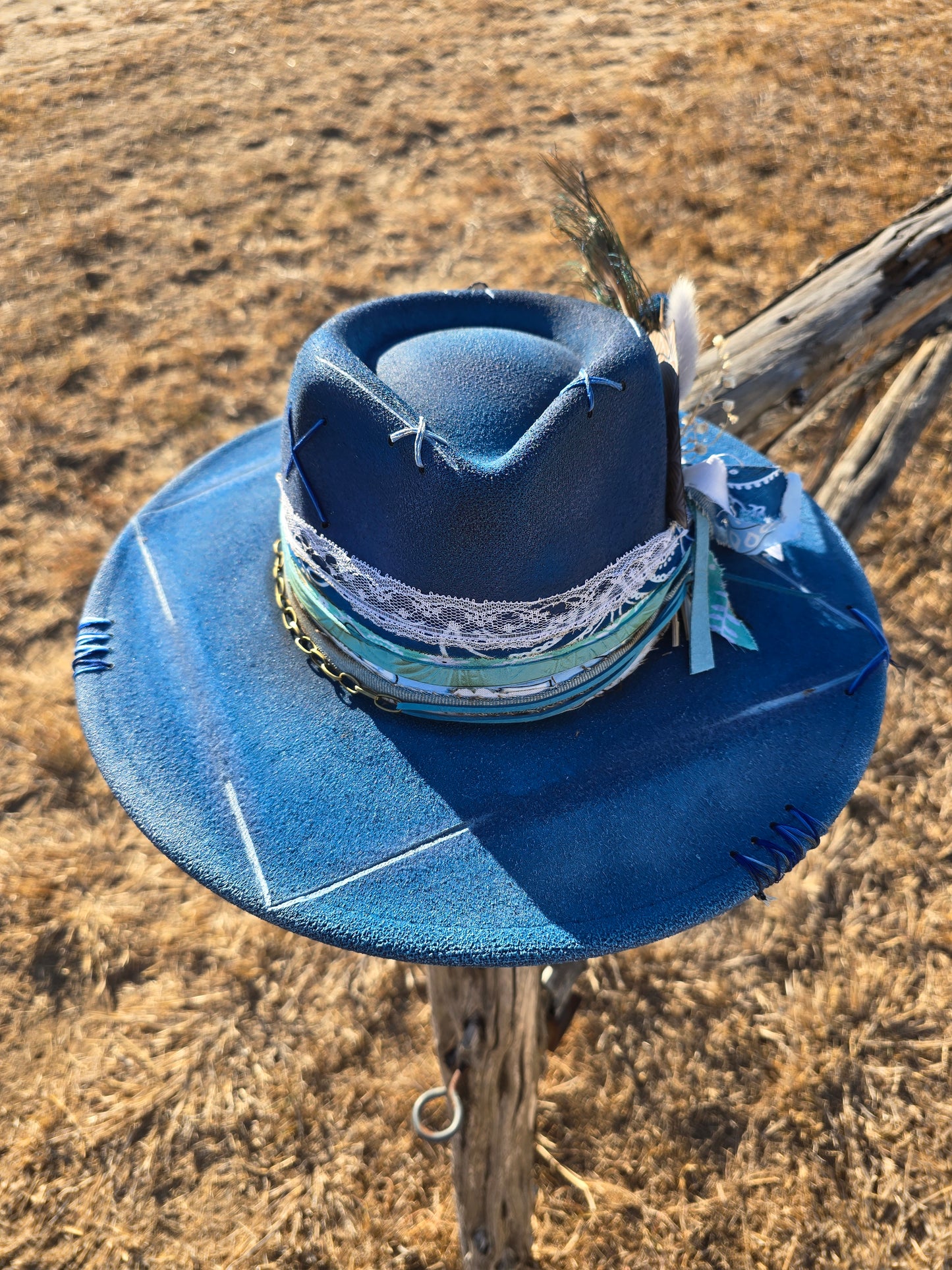 The "Blue Bonnet Dreams" Lid