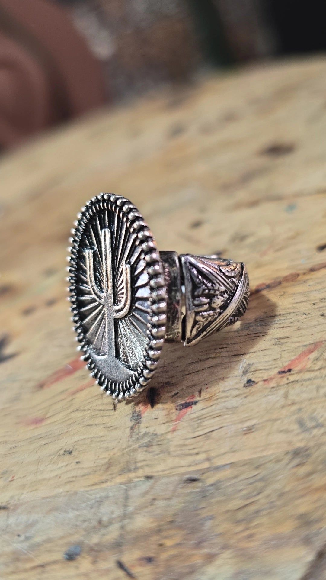 The Sunizona Ring