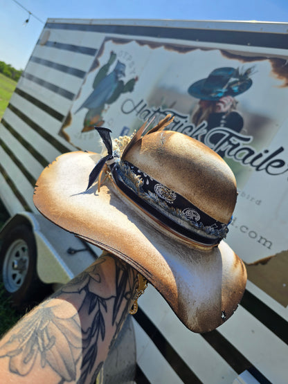 The "Amarillo Armadillo" Lid