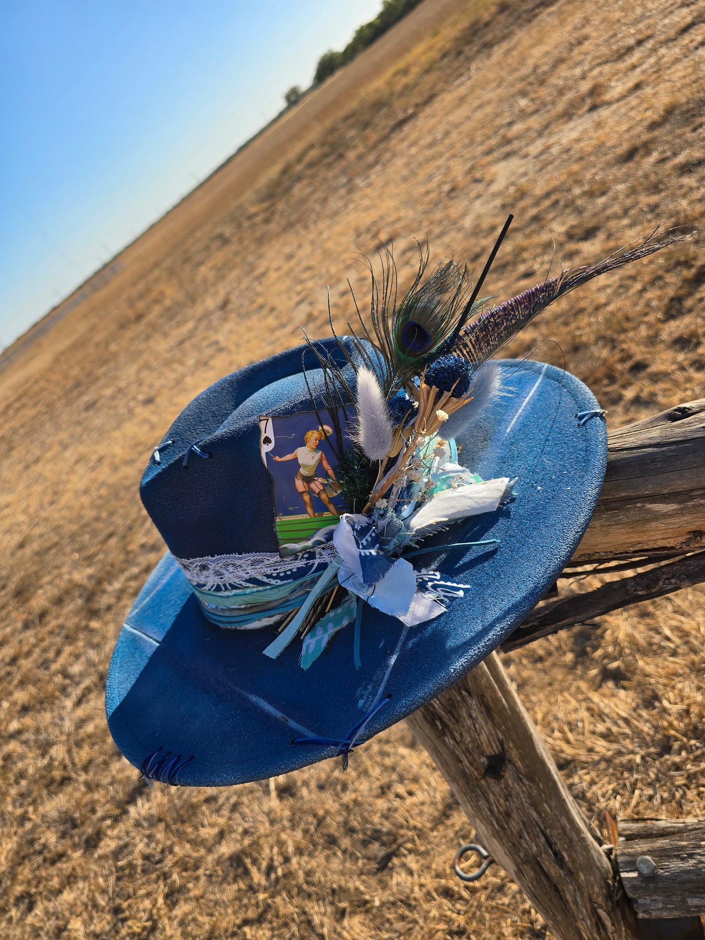 The "Blue Bonnet Dreams" Lid