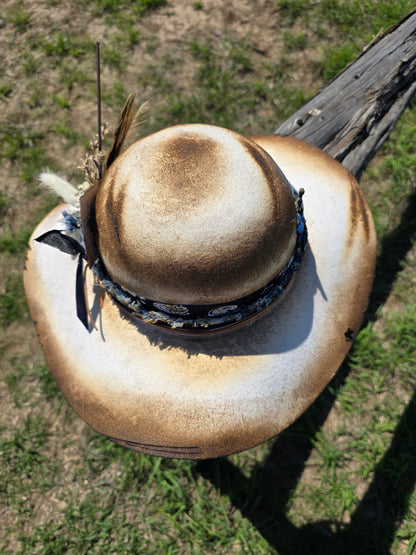 The "Amarillo Armadillo" Lid