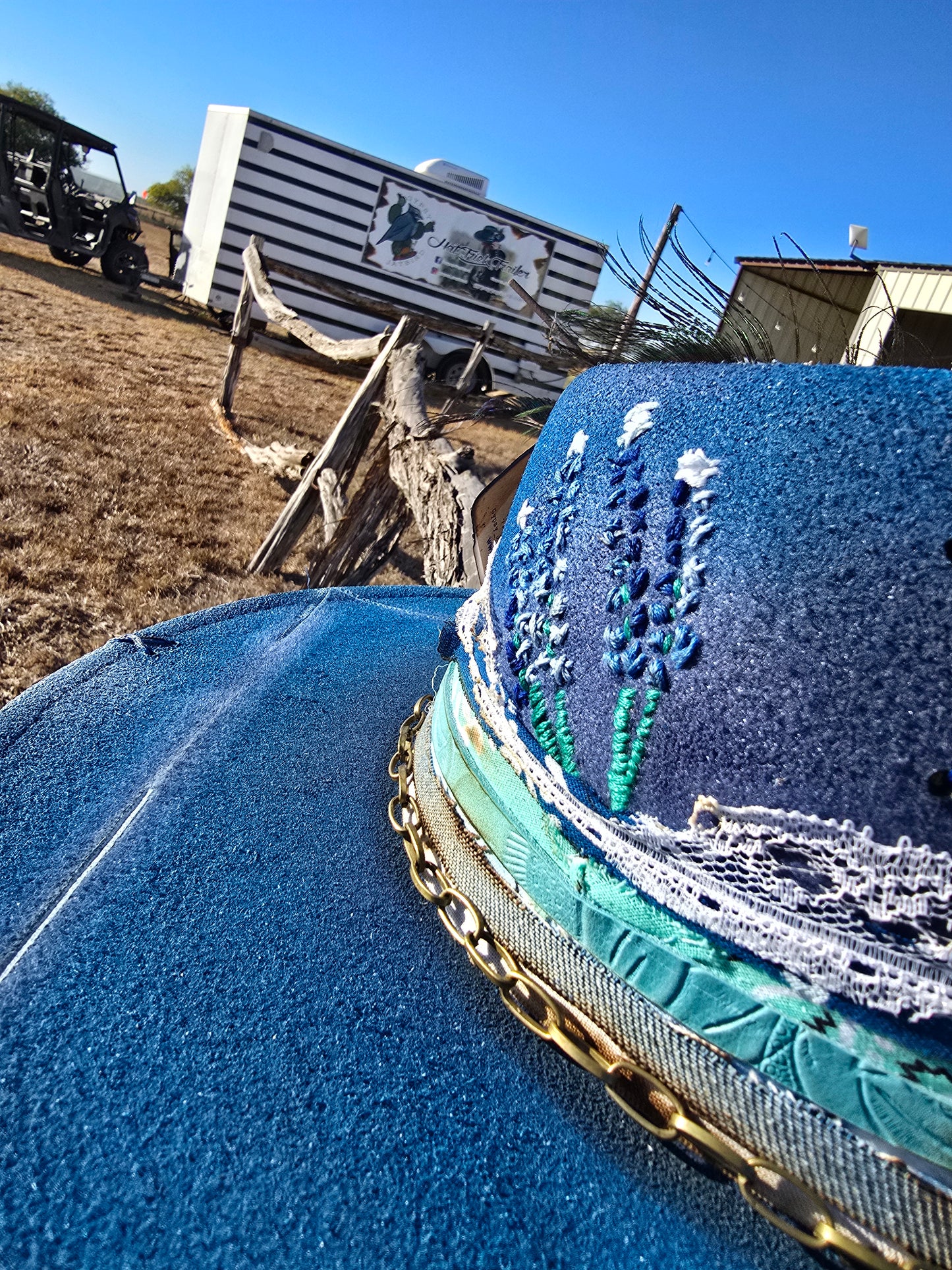 The "Blue Bonnet Dreams" Lid