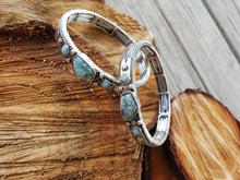 Load image into Gallery viewer, Oblong triple stone stretch bracelet
