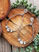 Load image into Gallery viewer, The &quot;Ropes&quot; post earrings
