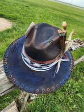 Load image into Gallery viewer, The &quot;Intertwined&quot; Lid
