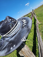 Load image into Gallery viewer, The &quot;Moon Phases&quot; Lid
