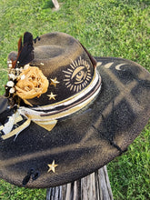 Load image into Gallery viewer, The &quot; Watcher&quot; Lid
